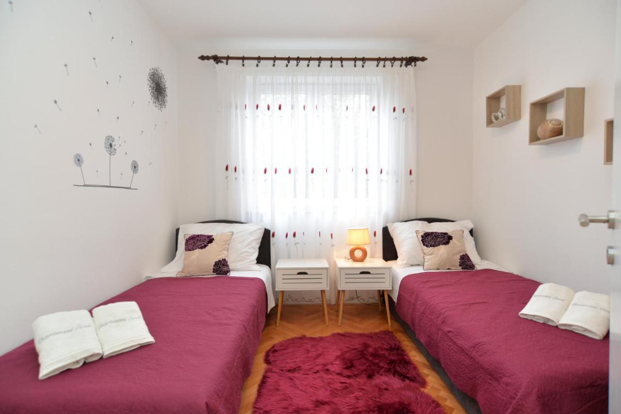 Apartments Violete 742 Póla Kültér fotó